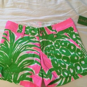 Lilly Pulitzer Callahan flamenco shorts